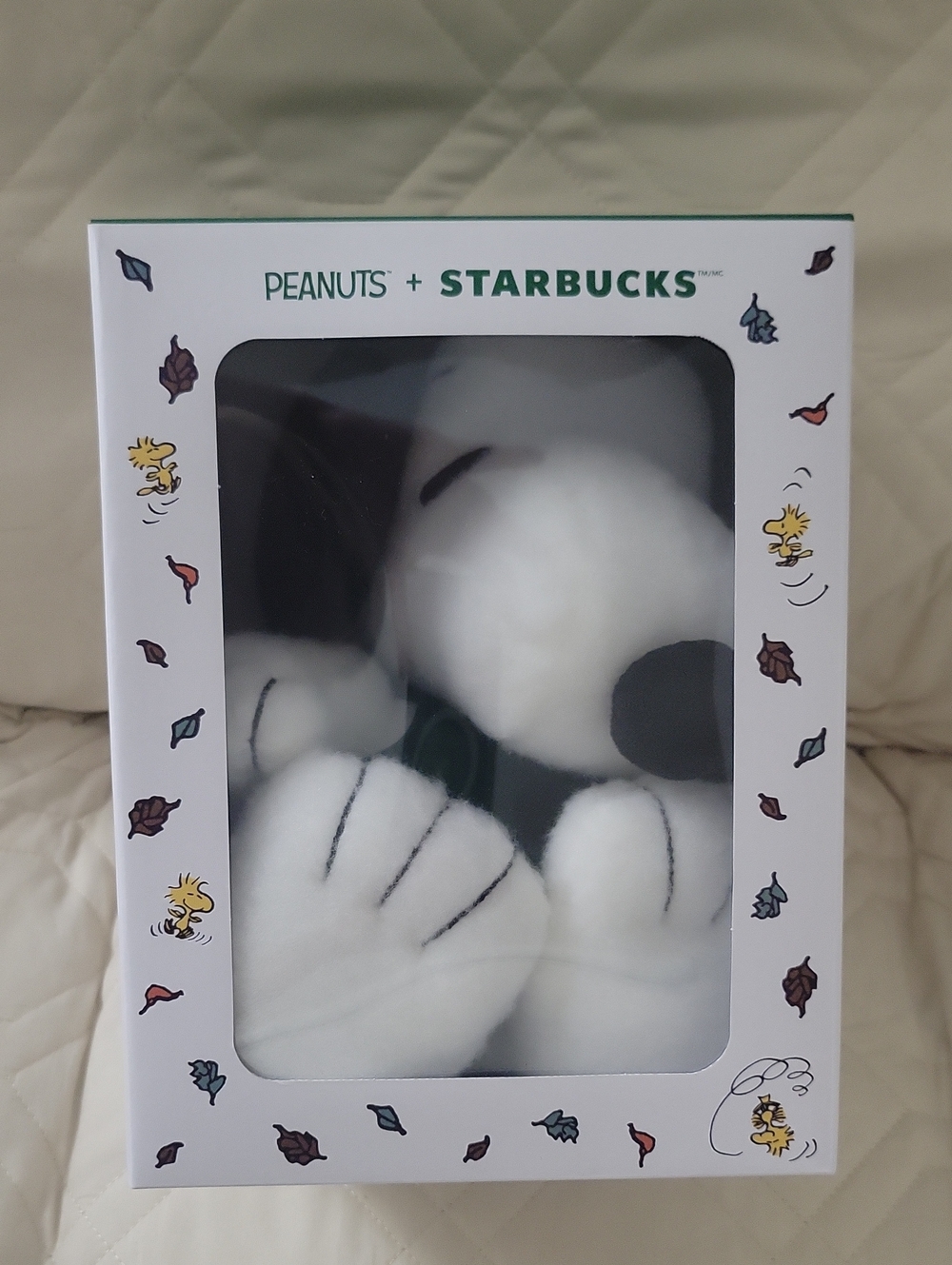 Starbucks White Snoopy Plush in Peanuts Gift Box